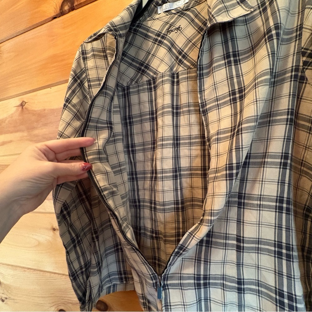 Foxcroft Plaid Zip-Up Shirt - Size 10 cotton blend. - Picture 6 of 10
